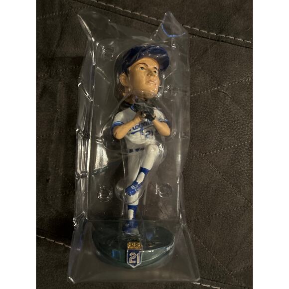 New in Box Kansas City Royals Hall of Fame Jeff Montgomery Bobblehead - Picture 3 of 4